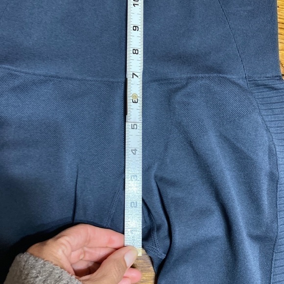 Zyia Activewear New/other Leggings Gray Seamless Perforated Womens Size Medium - Picture 7 of 11